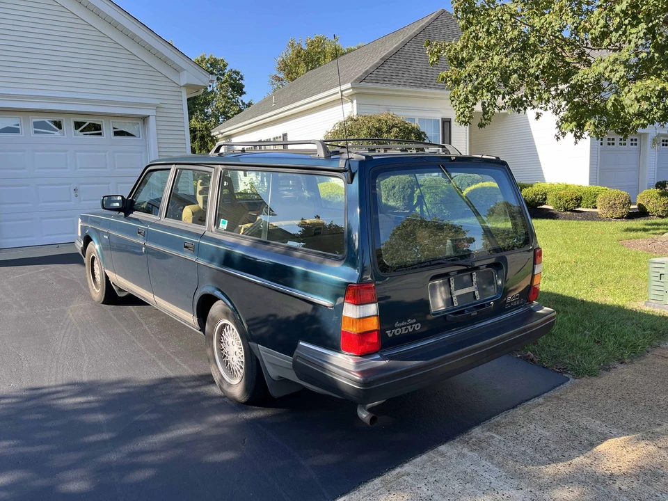 1993 Volvo 245 - Image 4 of 31