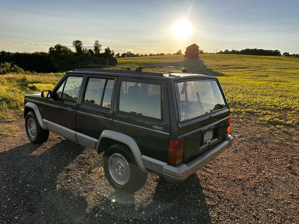 1994 Jeep XJ Cherokee - Image 29 of 31