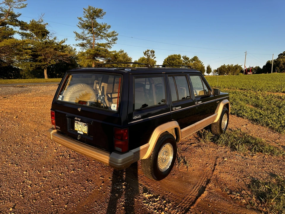 1994 Jeep XJ Cherokee - Image 18 of 31