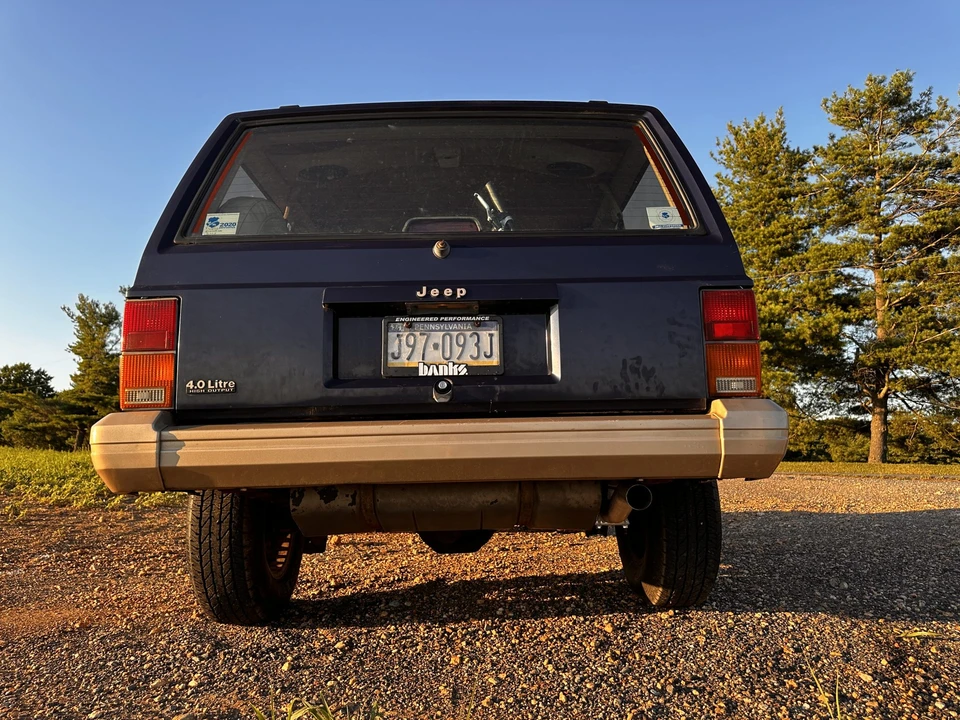 1994 Jeep XJ Cherokee - Image 8 of 31