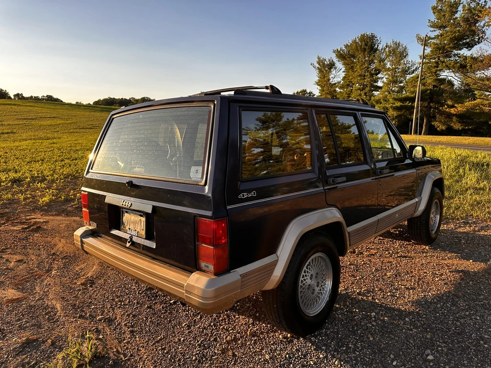 1994 Jeep XJ Cherokee - Image 6 of 31
