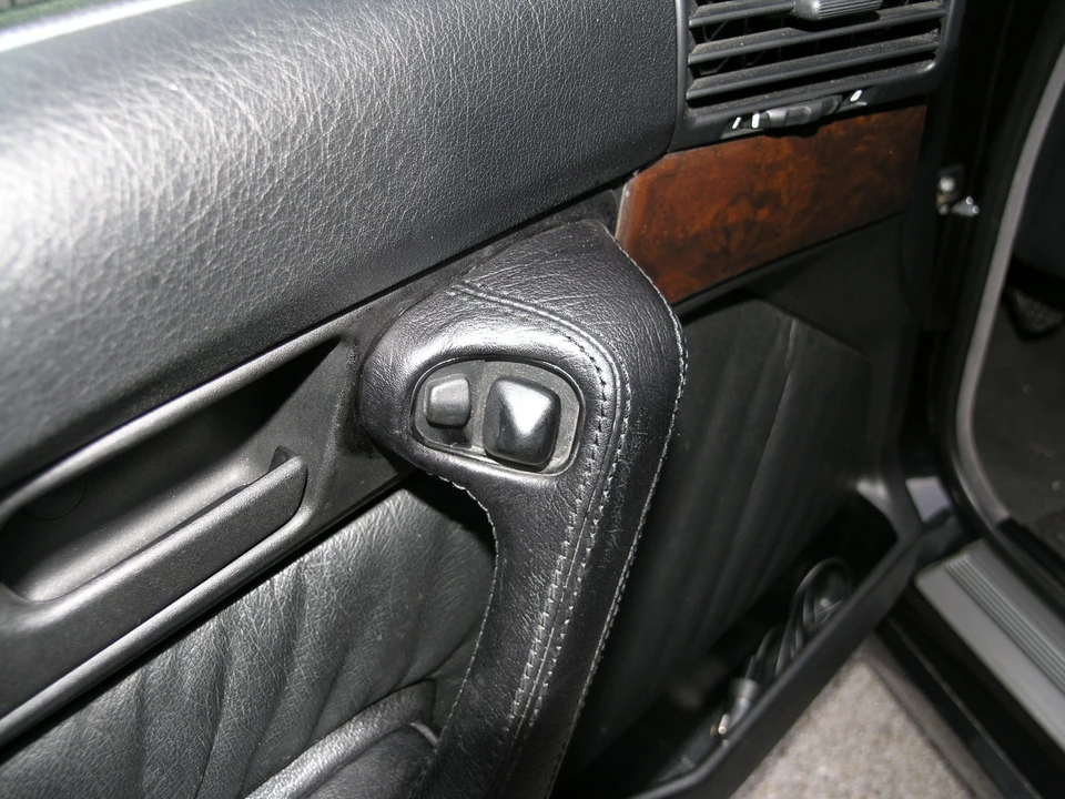 1995 BMW E34 5 Series - Image 28 of 31