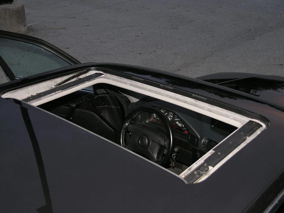 1995 BMW E34 5 Series - Image 22 of 31