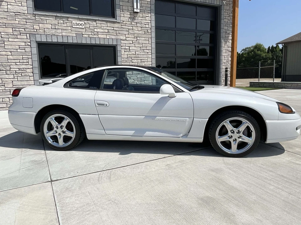 1995 Dodge Stealth - Image 2 of 31