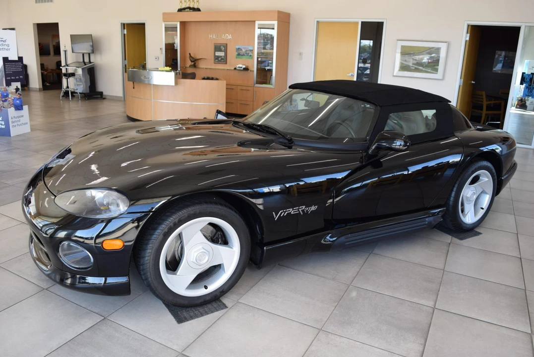 1995 Dodge Viper 1st Gen - Image 13 of 31
