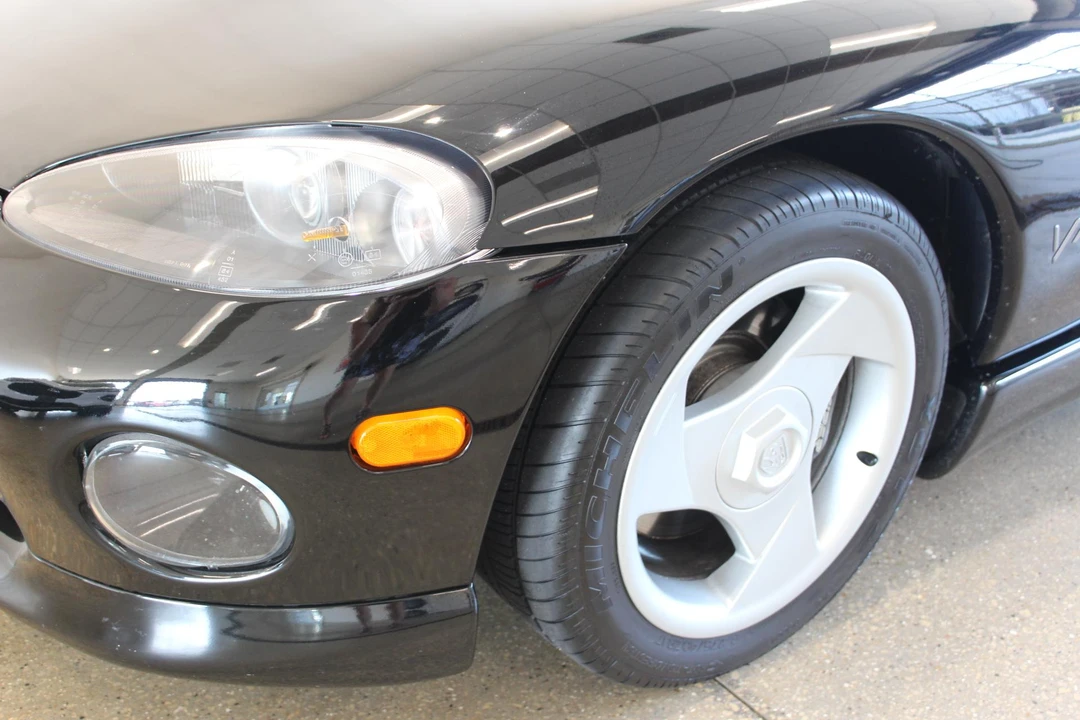 1995 Dodge Viper 1st Gen - Image 23 of 31
