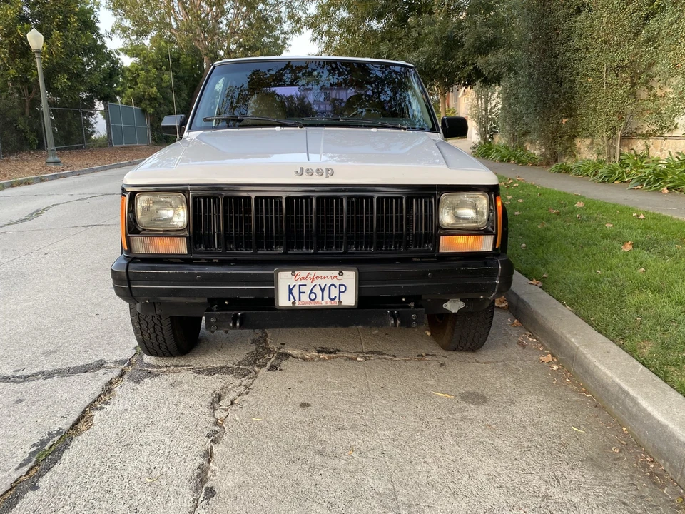 1995 Jeep XJ Cherokee - Image 6 of 31