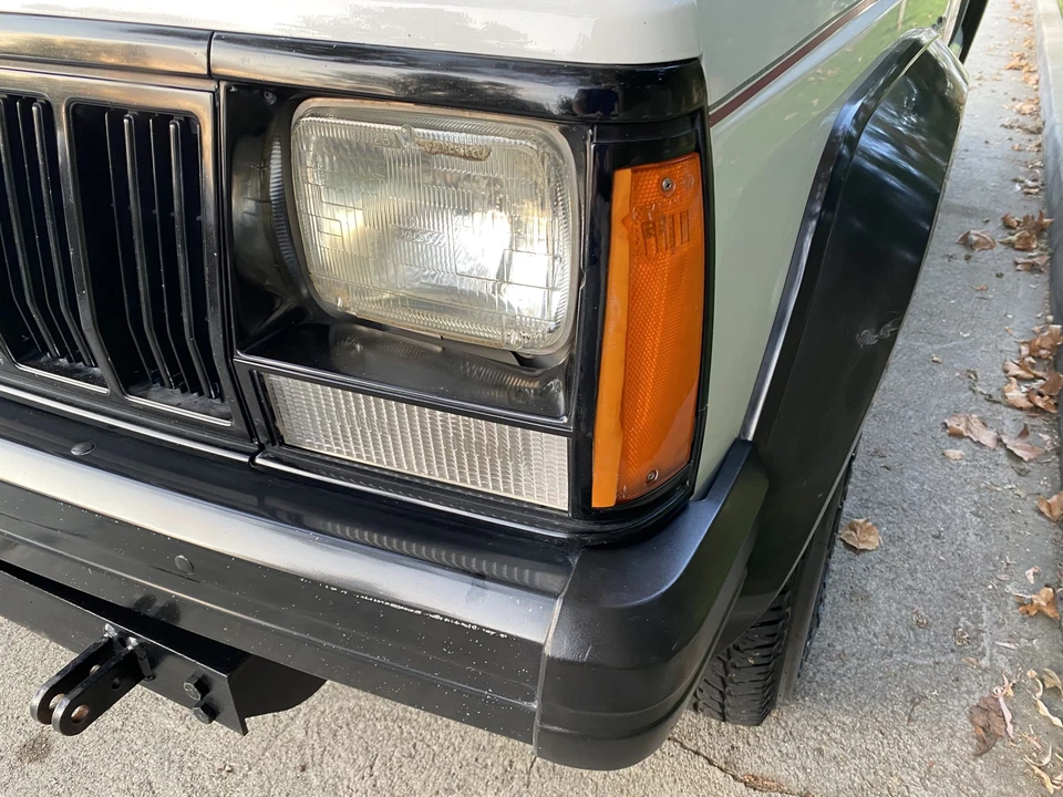 1995 Jeep XJ Cherokee - Image 24 of 31