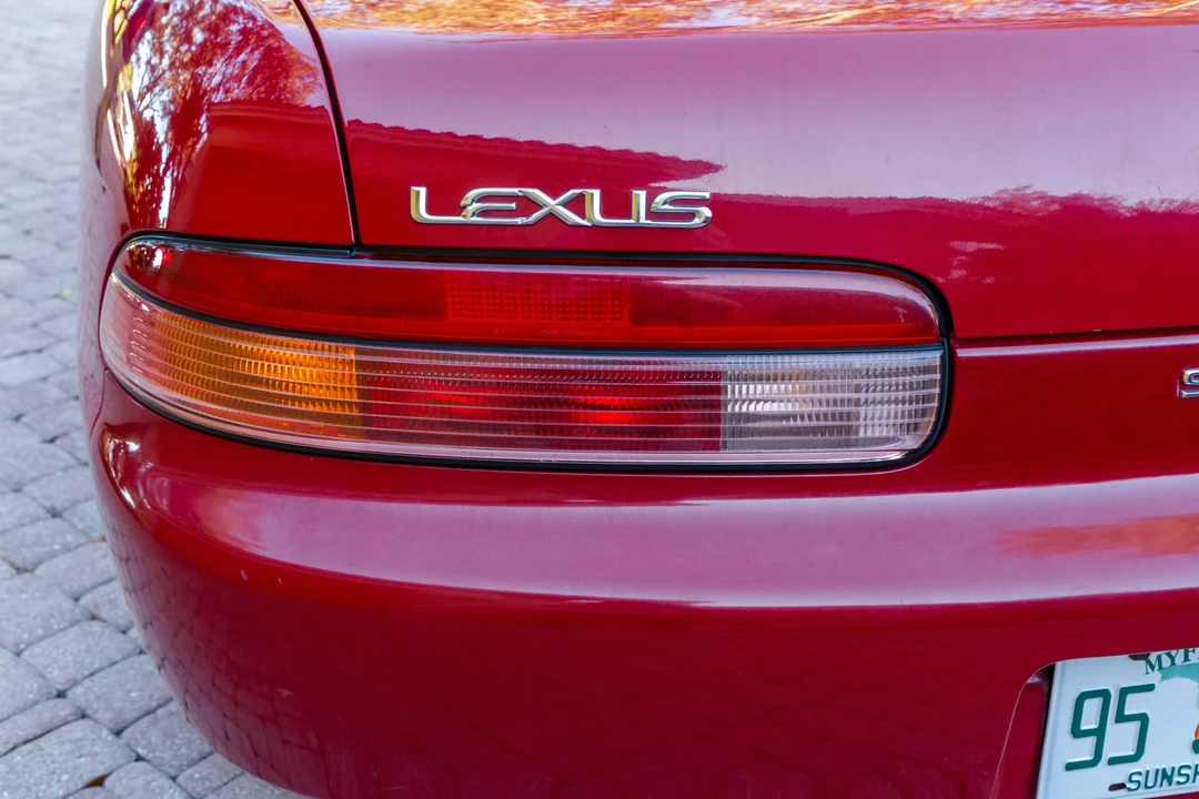 1995 Lexus SC400 - Image 19 of 31