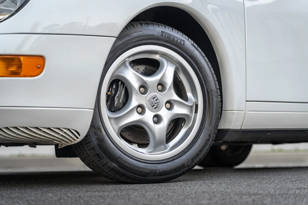 1995 Porsche 993 Carrera - Image 24 of 31