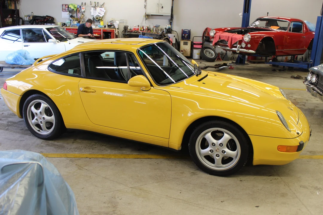 1995 Porsche 993 Carrera - Image 13 of 31