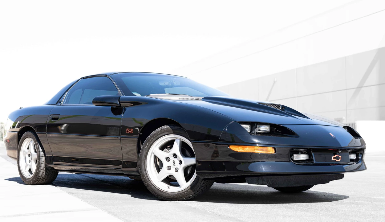 1996 Chevrolet Camaro SS 4th Gen - Image 12 of 31