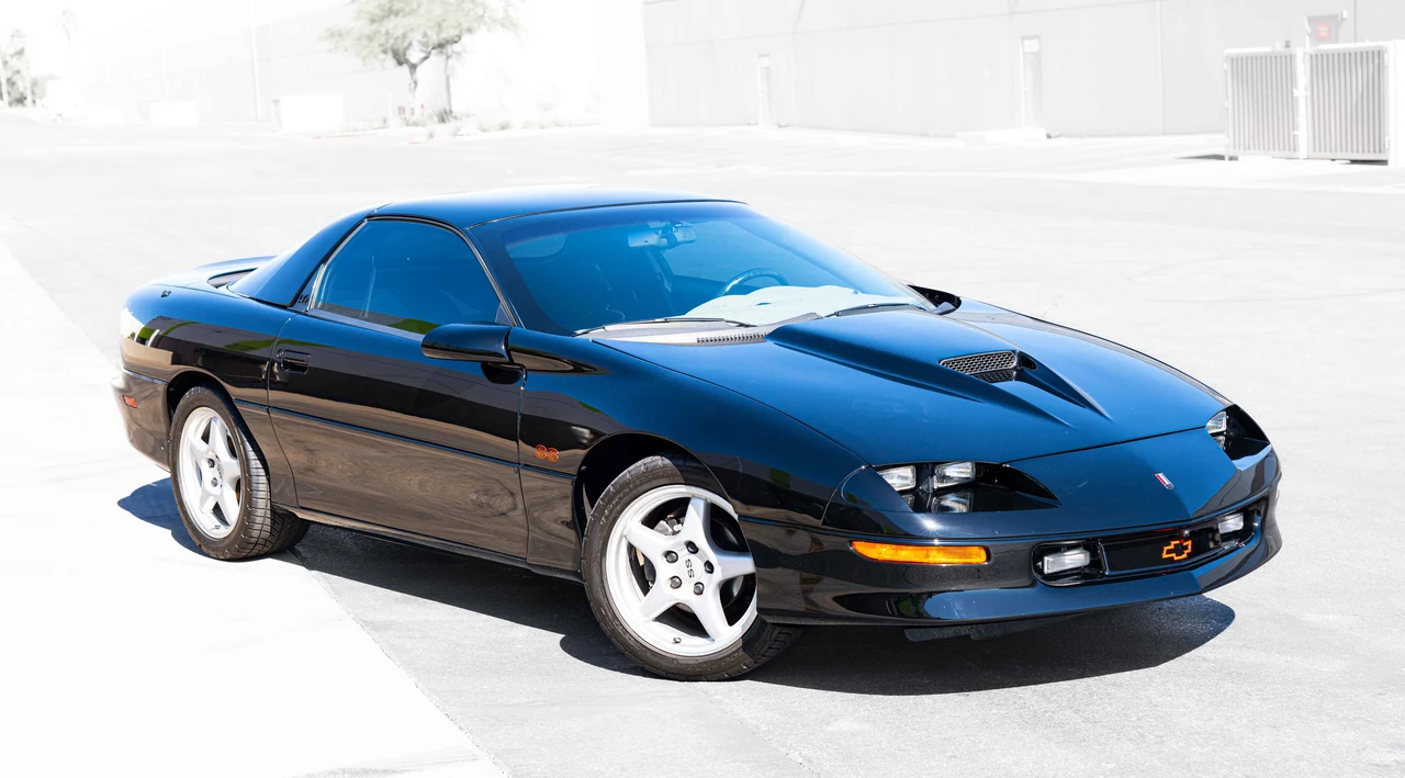 1996 Chevrolet Camaro SS 4th Gen - Image 13 of 31