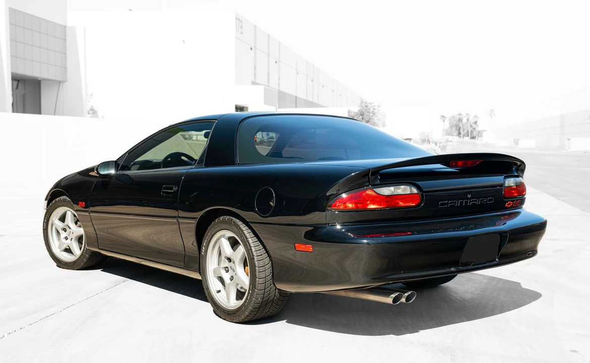 1996 Chevrolet Camaro SS 4th Gen - Image 5 of 31