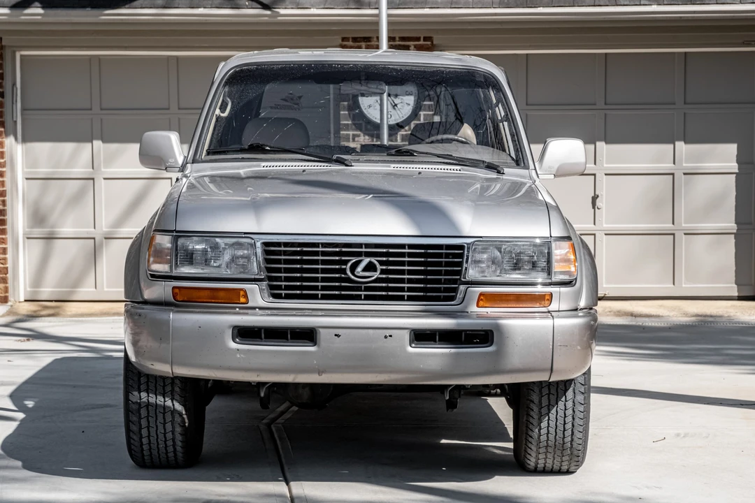 1996 Lexus LX 1st Gen - Image 4 of 31