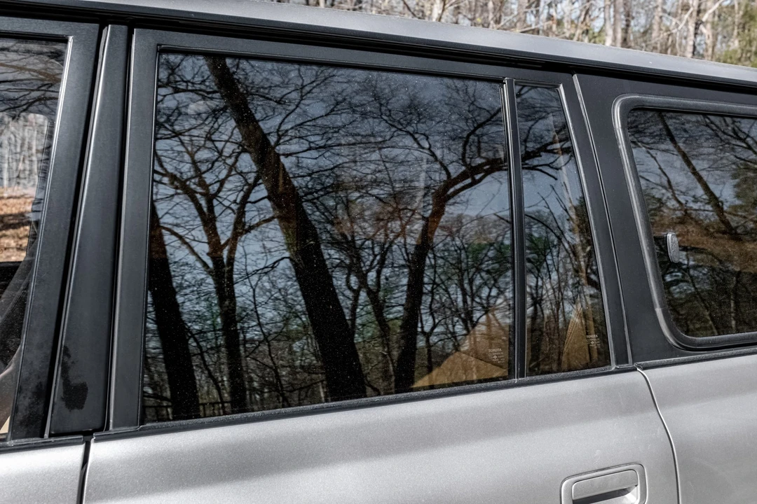 1996 Lexus LX 1st Gen - Image 22 of 31