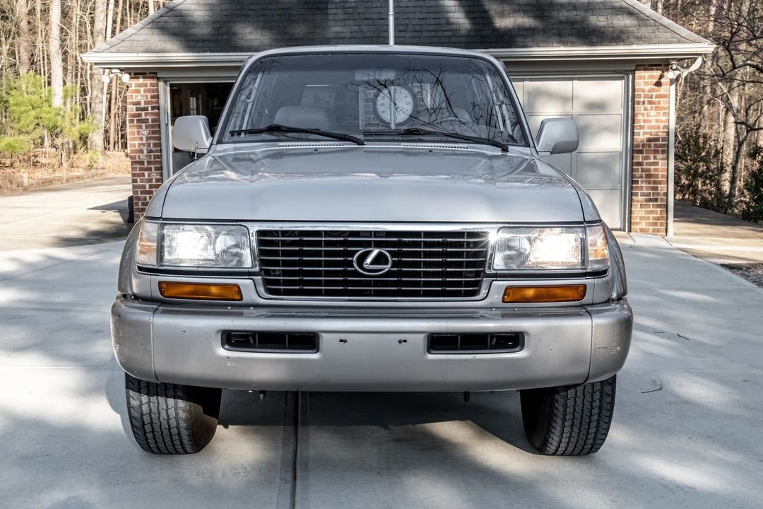 1996 Lexus LX 1st Gen - Image 3 of 31