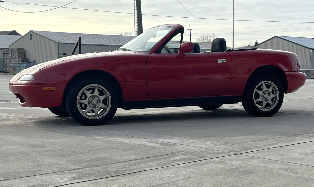 1996 Mazda NA MX-5 Miata - Image 11 of 31
