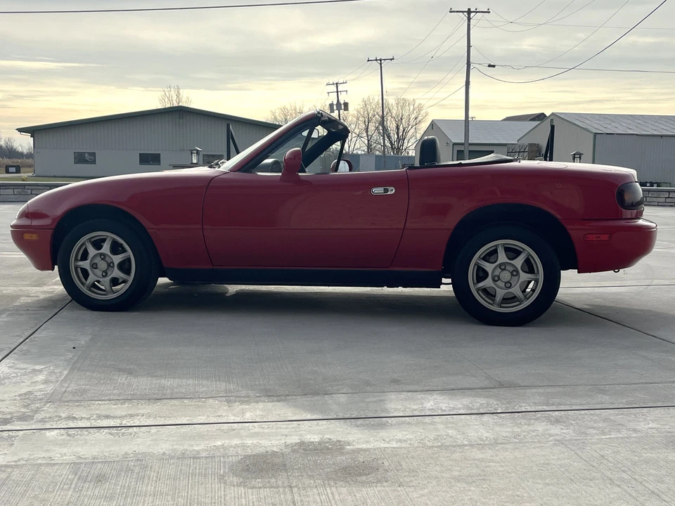 1996 Mazda NA MX-5 Miata - Image 10 of 31