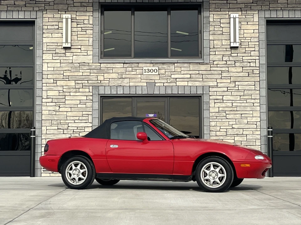 1996 Mazda NA MX-5 Miata - Image 20 of 31