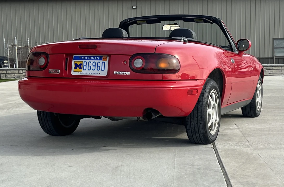1996 Mazda NA MX-5 Miata - Image 7 of 31