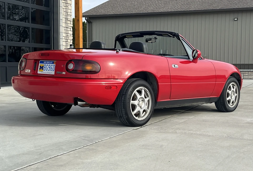 1996 Mazda NA MX-5 Miata - Image 6 of 31