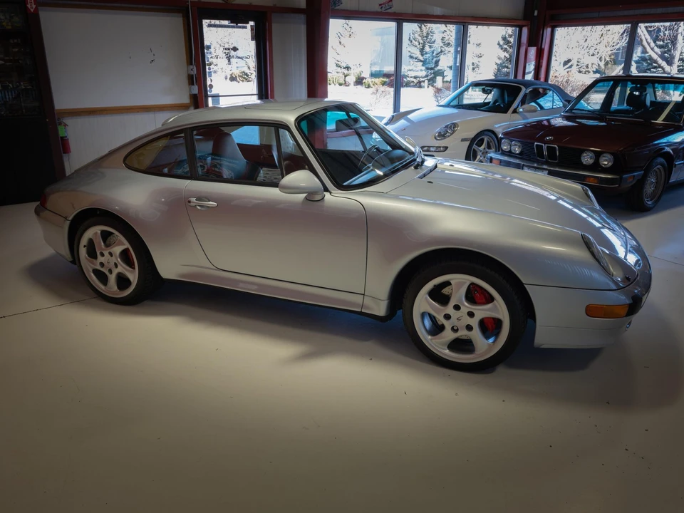 1996 Porsche 993 Carrera 4S - Image 8 of 31