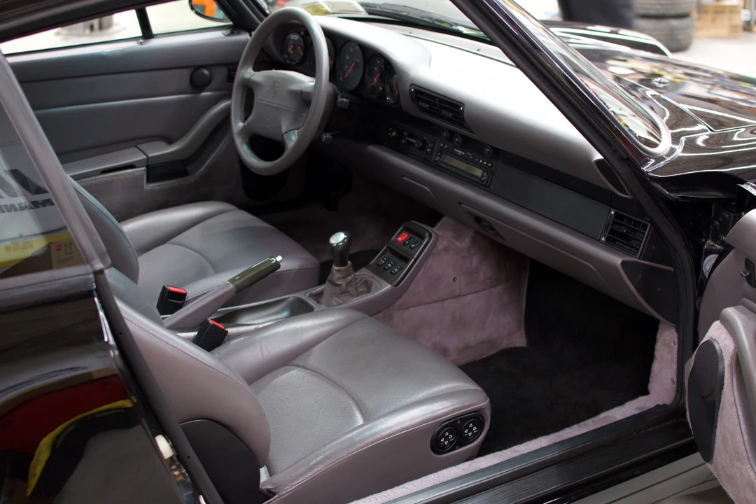 1996 Porsche 993 Carrera - Image 25 of 31