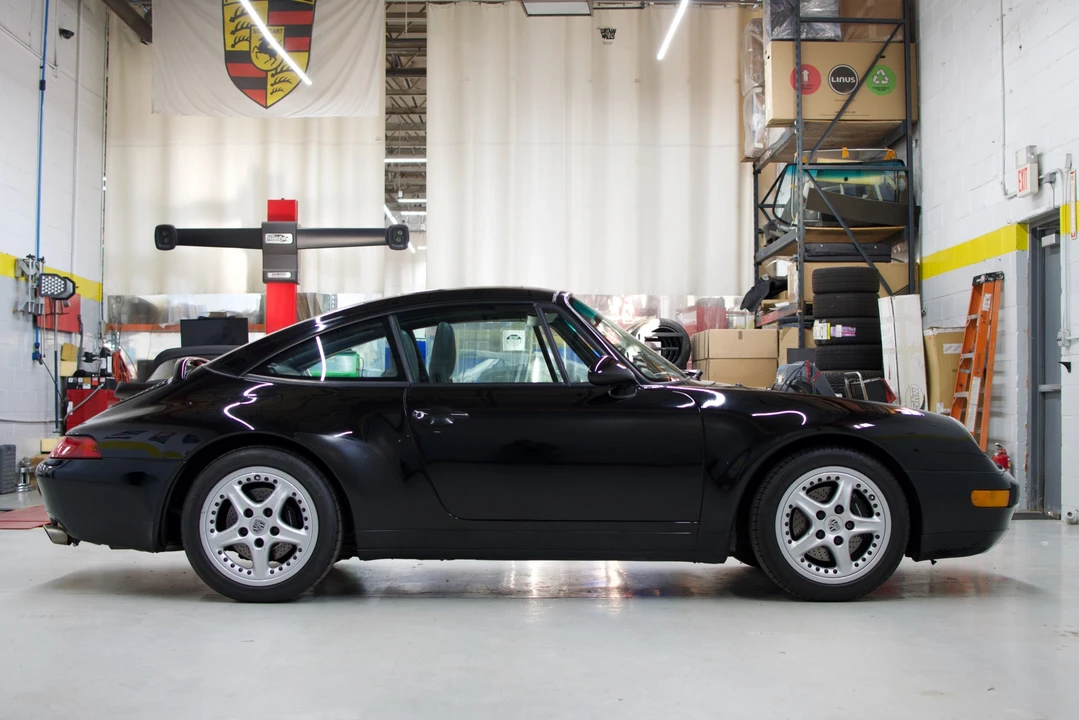 1996 Porsche 993 Carrera - Image 3 of 31