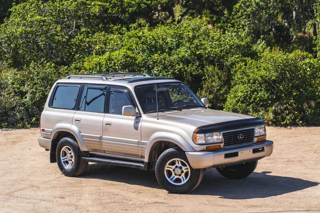 1997 Lexus LX 1st Gen - Image 2 of 31