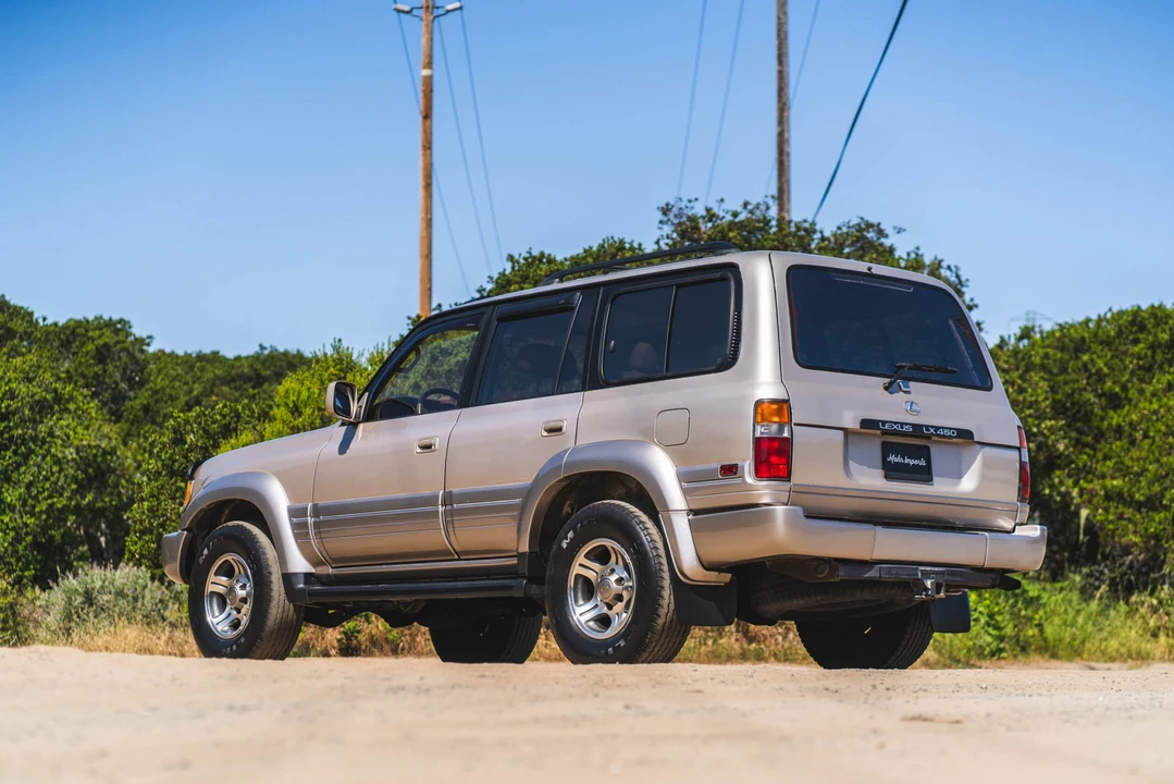 1997 Lexus LX 1st Gen - Image 14 of 31
