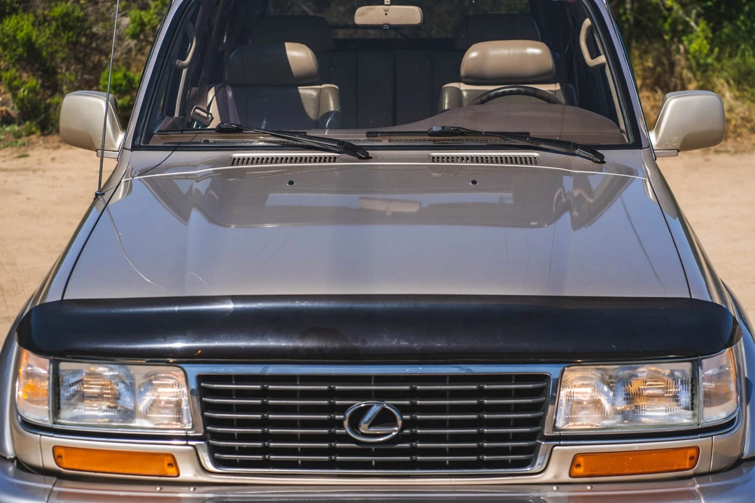 1997 Lexus LX 1st Gen - Image 6 of 31