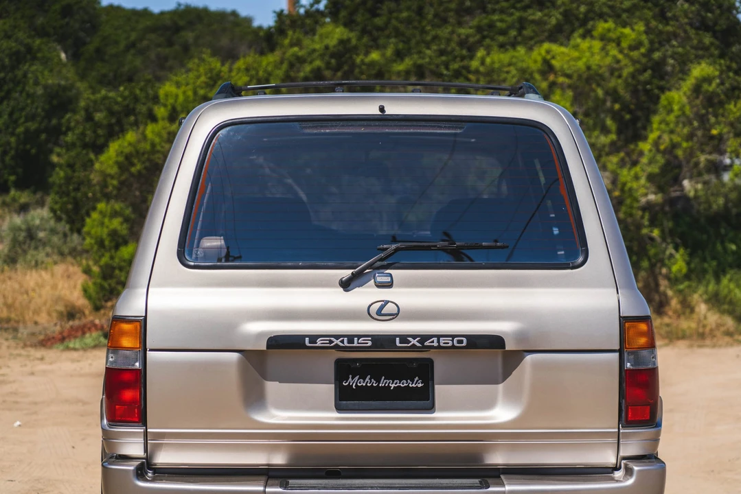 1997 Lexus LX 1st Gen - Image 20 of 31