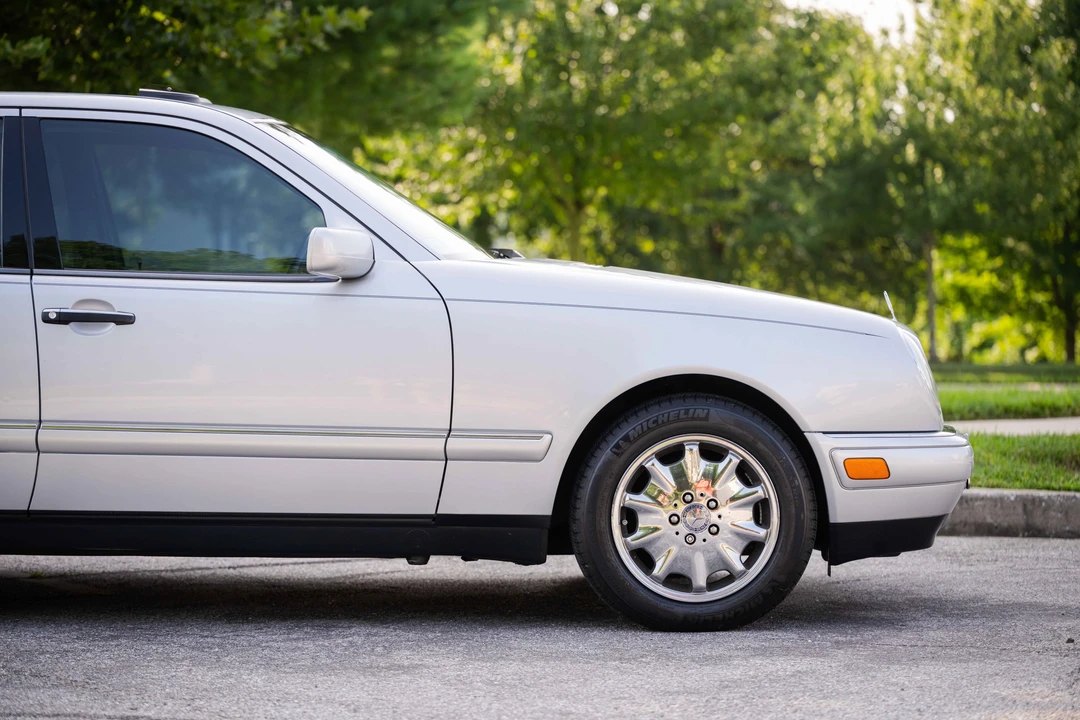 1997 Mercedes-Benz W124 E-Class - Image 14 of 31