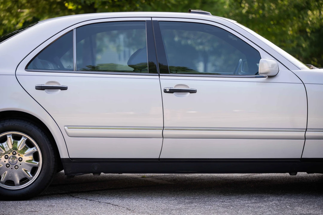 1997 Mercedes-Benz W124 E-Class - Image 16 of 31