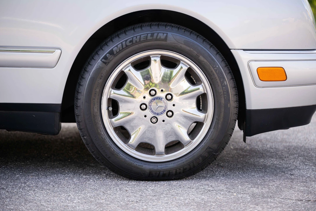 1997 Mercedes-Benz W124 E-Class - Image 18 of 31