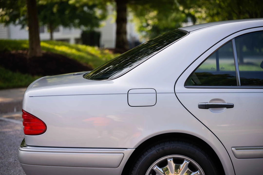1997 Mercedes-Benz W124 E-Class - Image 22 of 31