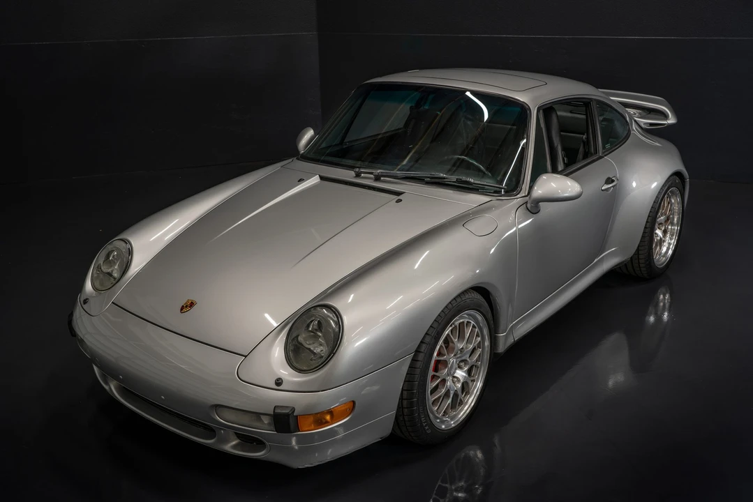 1997 Porsche 993 Carrera 4S - Image 27 of 31
