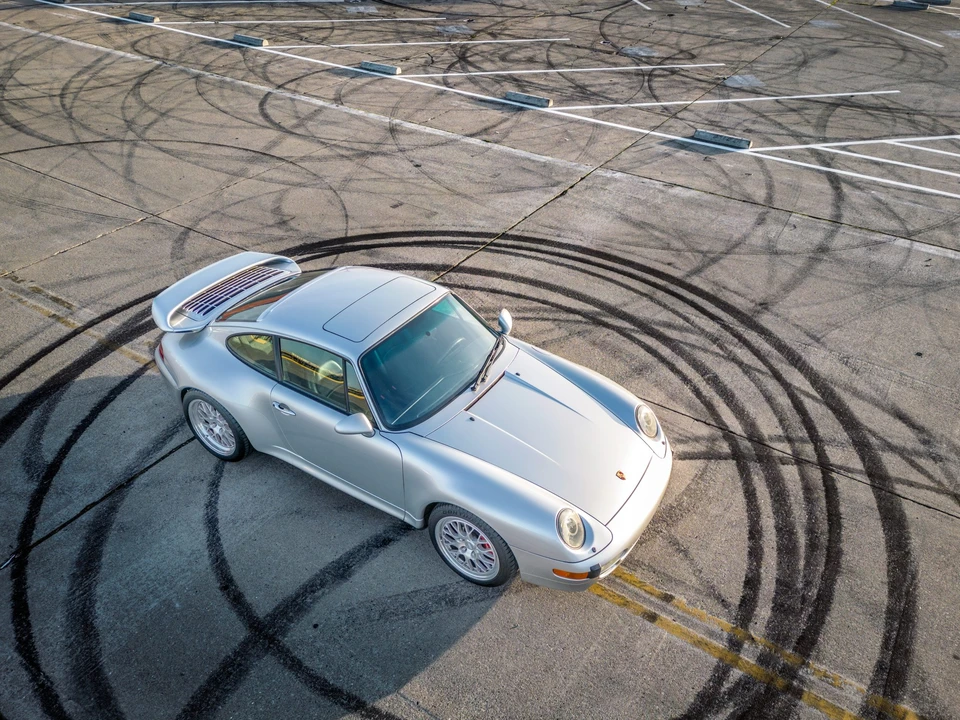 1997 Porsche 993 Carrera 4S - Image 25 of 31