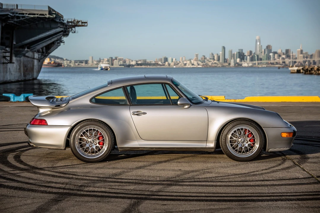 1997 Porsche 993 Carrera 4S - Image 10 of 31