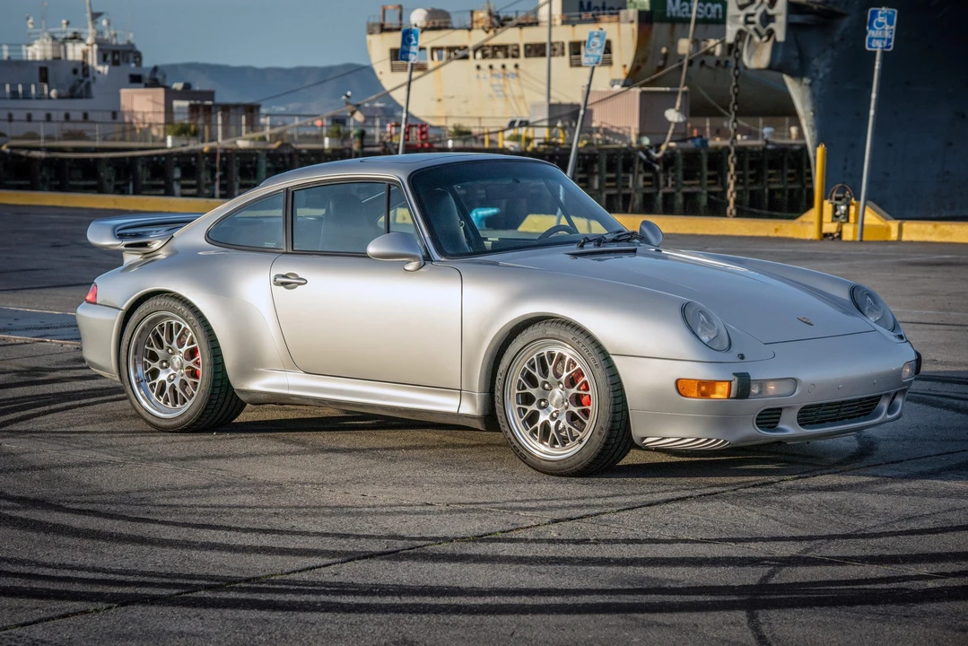 1997 Porsche 993 Carrera 4S - Image 9 of 31