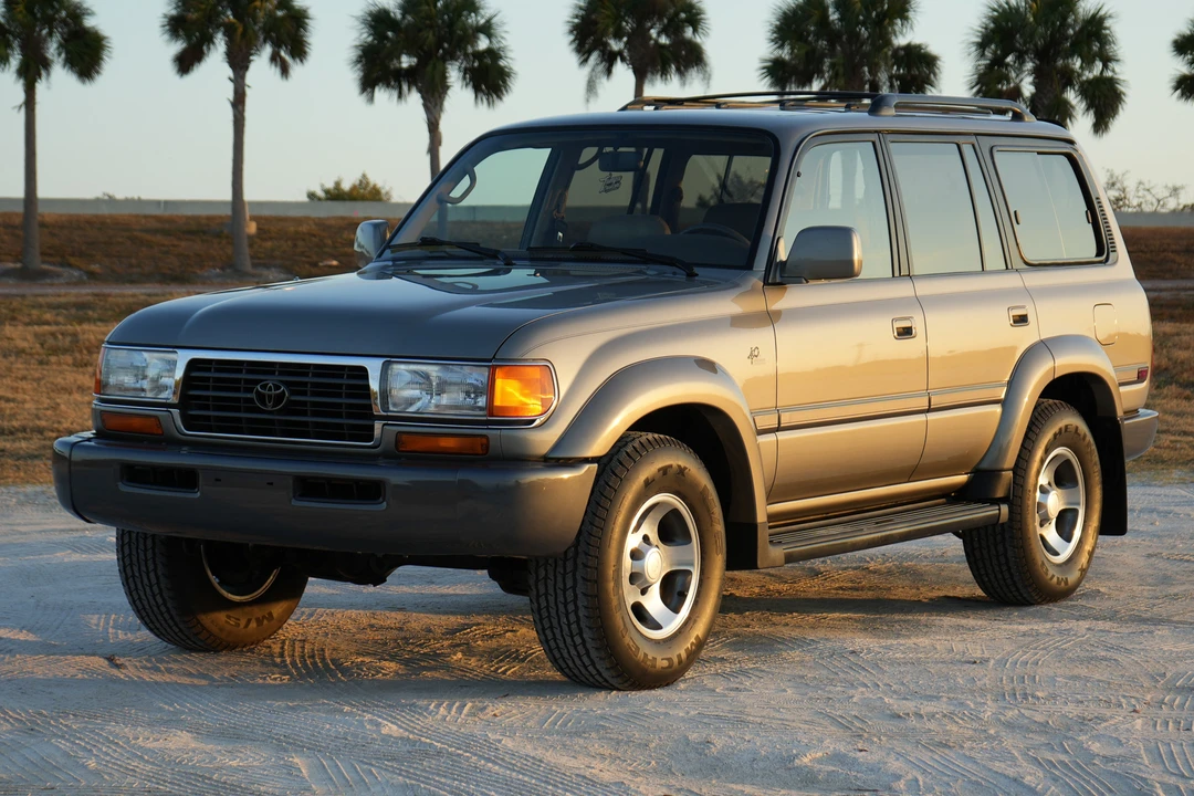 1997 Toyota J80 Land Cruiser - Image 9 of 21