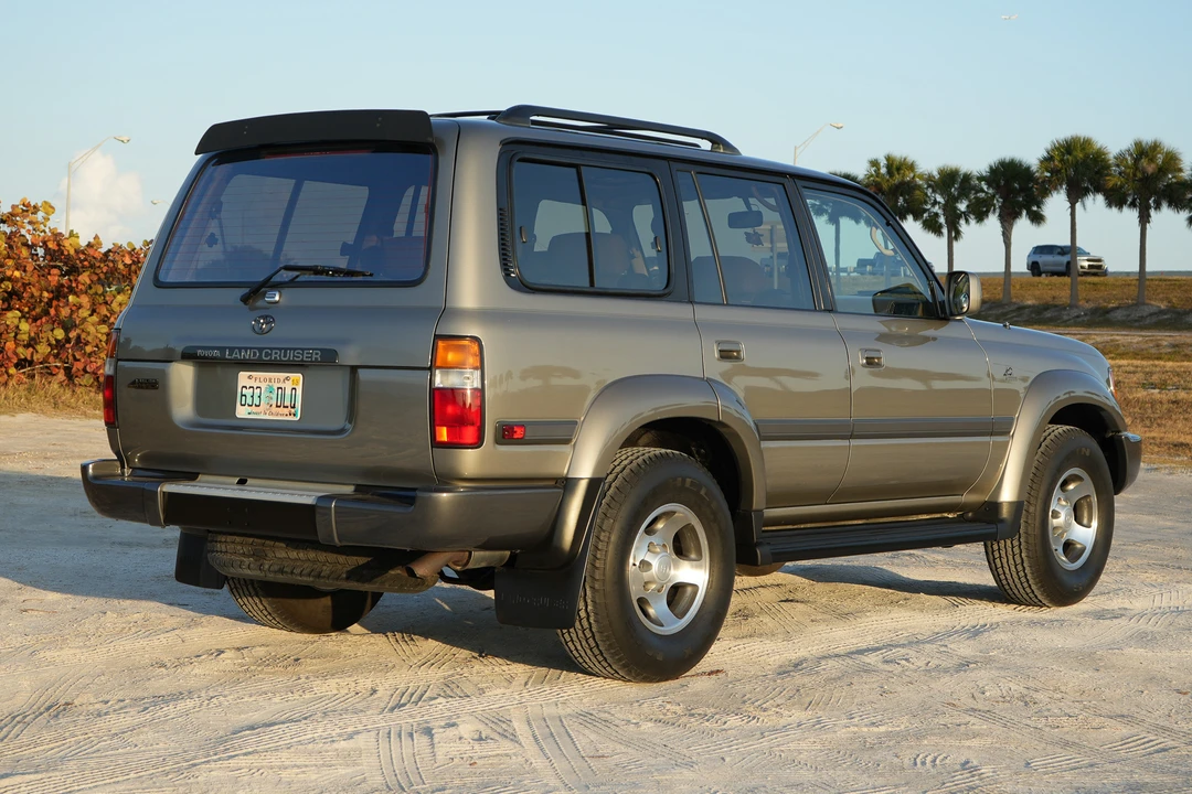 1997 Toyota J80 Land Cruiser - Image 17 of 21