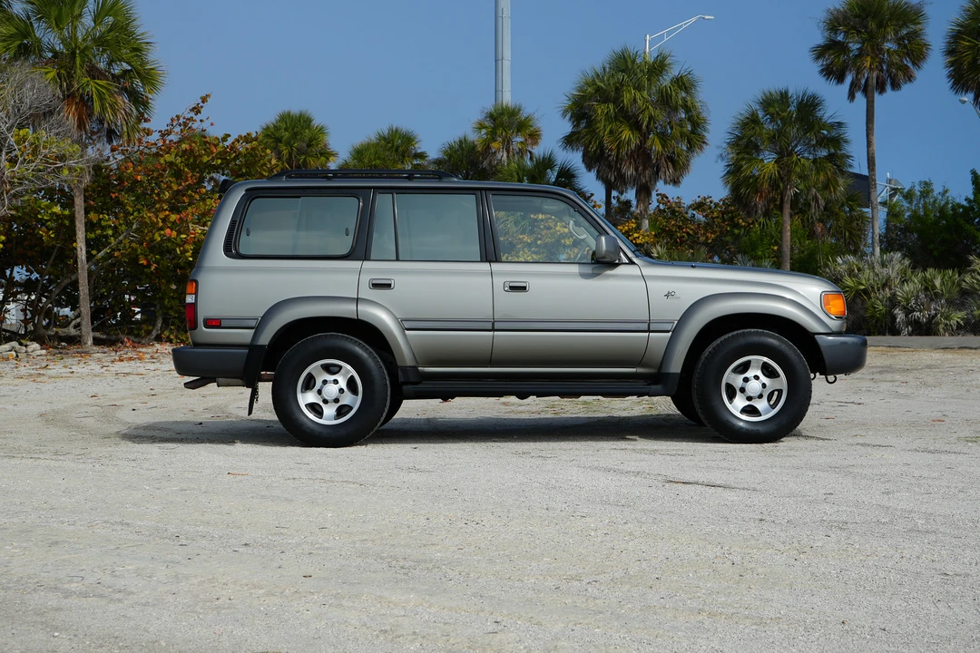 1997 Toyota J80 Land Cruiser - Image 18 of 21