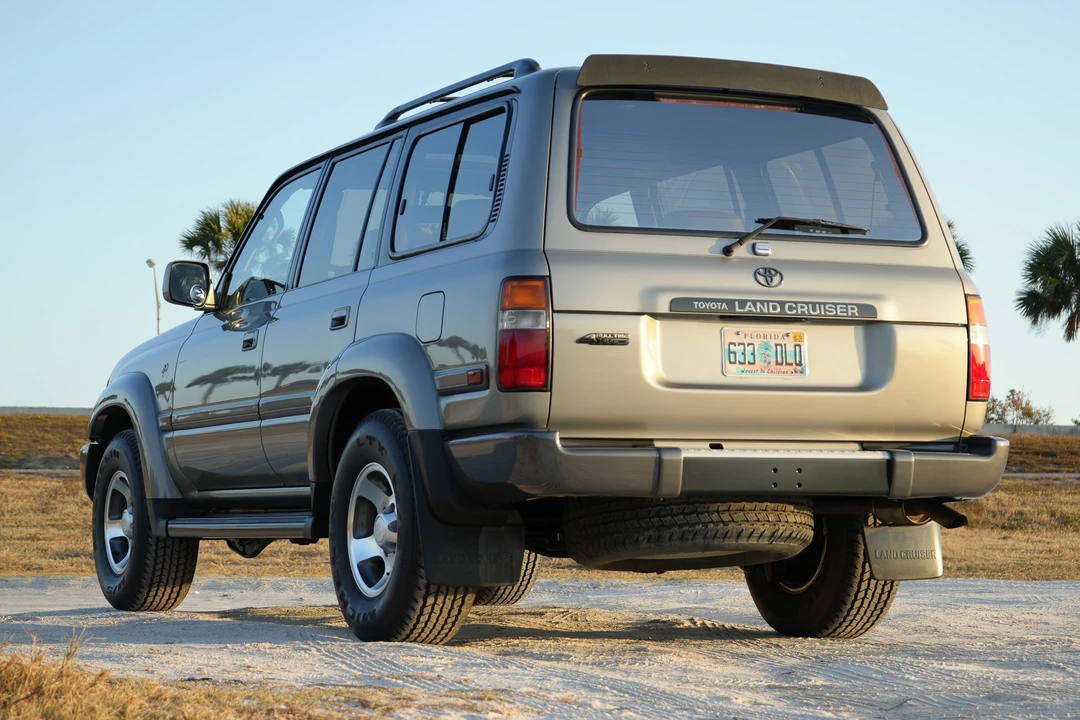 1997 Toyota J80 Land Cruiser - Image 13 of 21