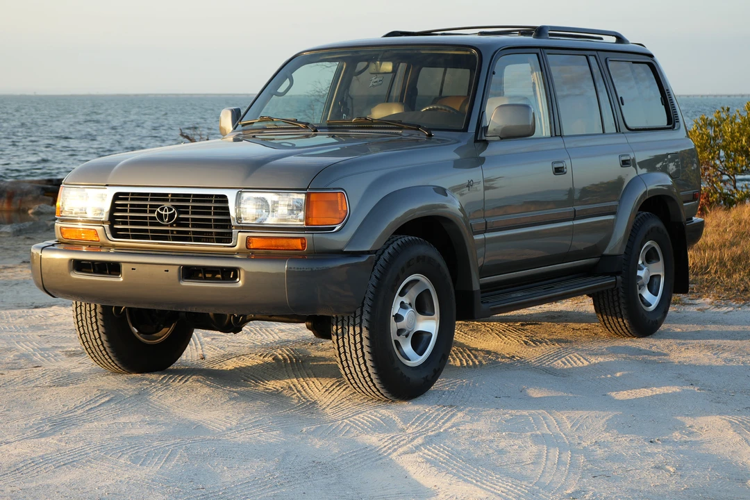 1997 Toyota J80 Land Cruiser - Image 7 of 21
