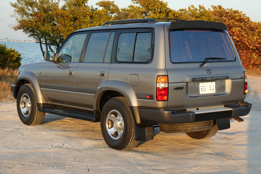 1997 Toyota J80 Land Cruiser - Image 12 of 21