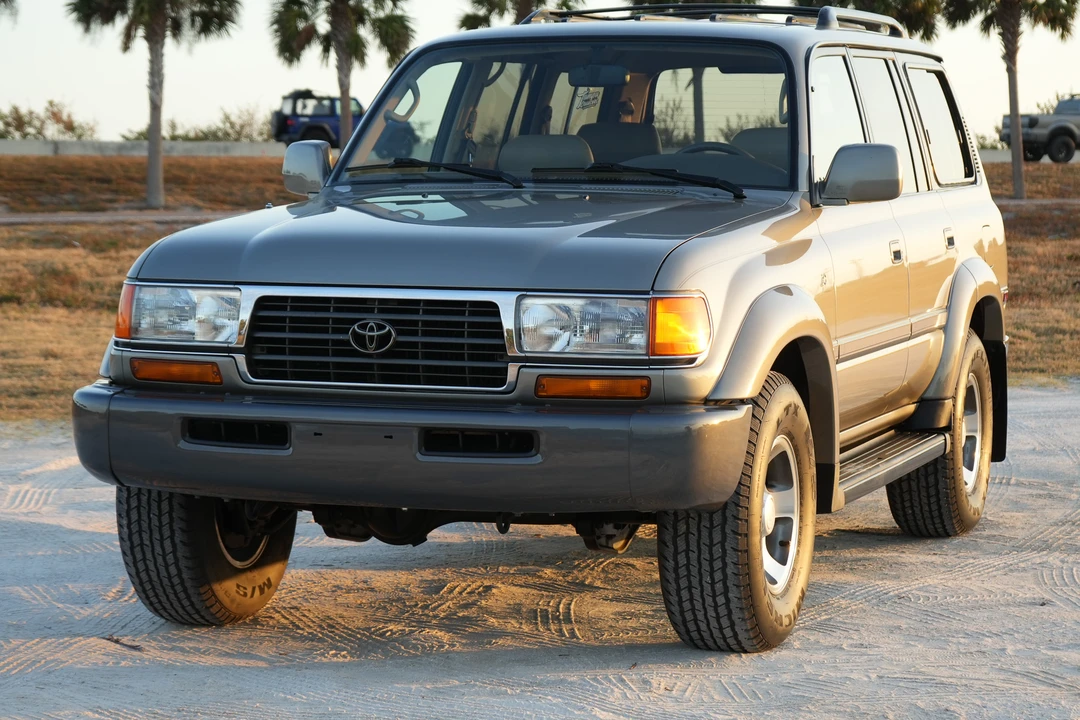 1997 Toyota J80 Land Cruiser - Image 3 of 21