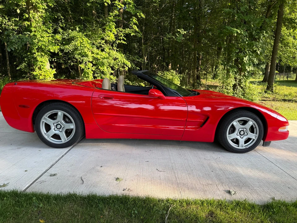 1998 Chevrolet Corvette C5 - Image 8 of 31