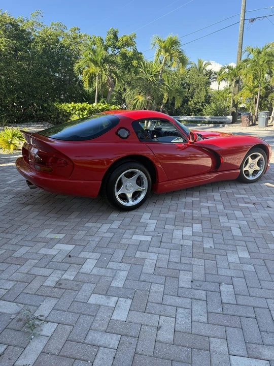 1998 Dodge Viper GTS 2nd Gen - Image 16 of 31